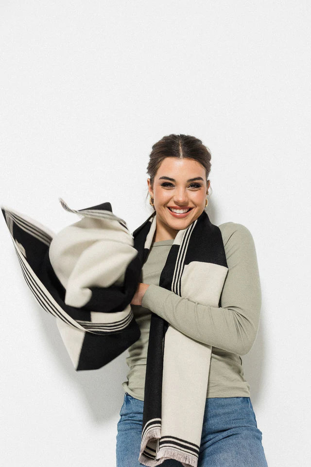 Colour Block Scarf - Black/Creme